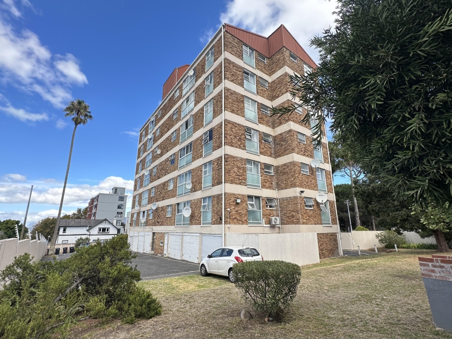 2 Bedroom Property for Sale in Wynberg Upper Western Cape